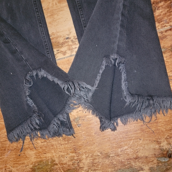 🆕️ We the Free People Vintage Flare Ruff frayed slit hem jeans Washed out black - Picture 10 of 15
